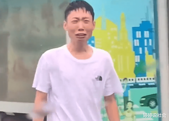 山东一女子睡过头忘接老公下班,老公哭得梨花带雨,还向岳母告状