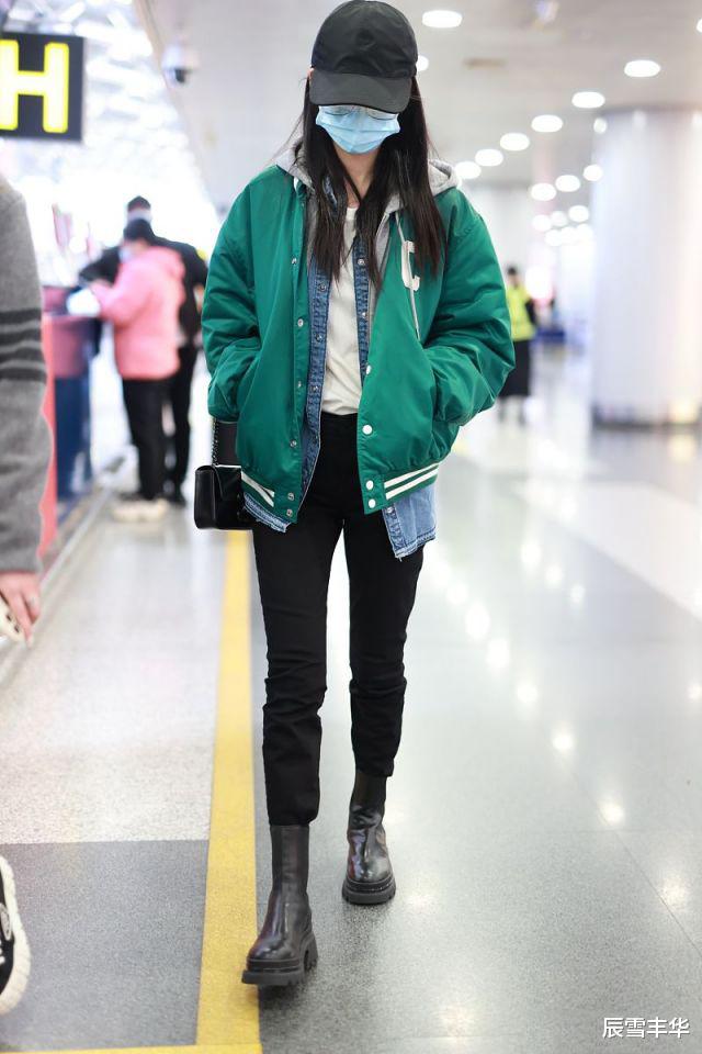 李沁|在李沁的私服中感受到了“春天”气息，还搭得很有活力，太时髦了