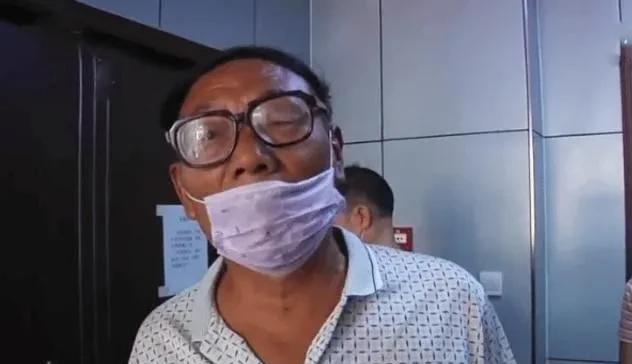 河南一男子喝农药自杀,葬礼时却站了起来,村民:刚好,坐下吃席