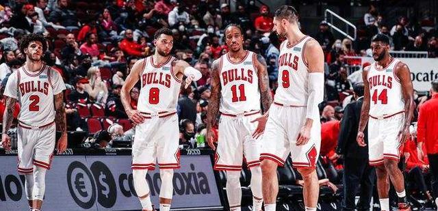 登贝莱|NBA东部榜首大战！热火队和公牛队谁更强？