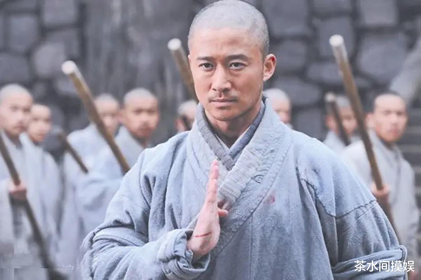 吴京|同是演和尚，怎么有人“人间真实”，有人却长发胡茬一个也不落？