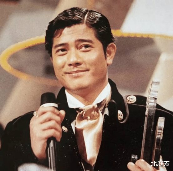 郭富城|从“垫底天王”到四大天王最受欢迎男歌手榜二，这是郭富城本色？