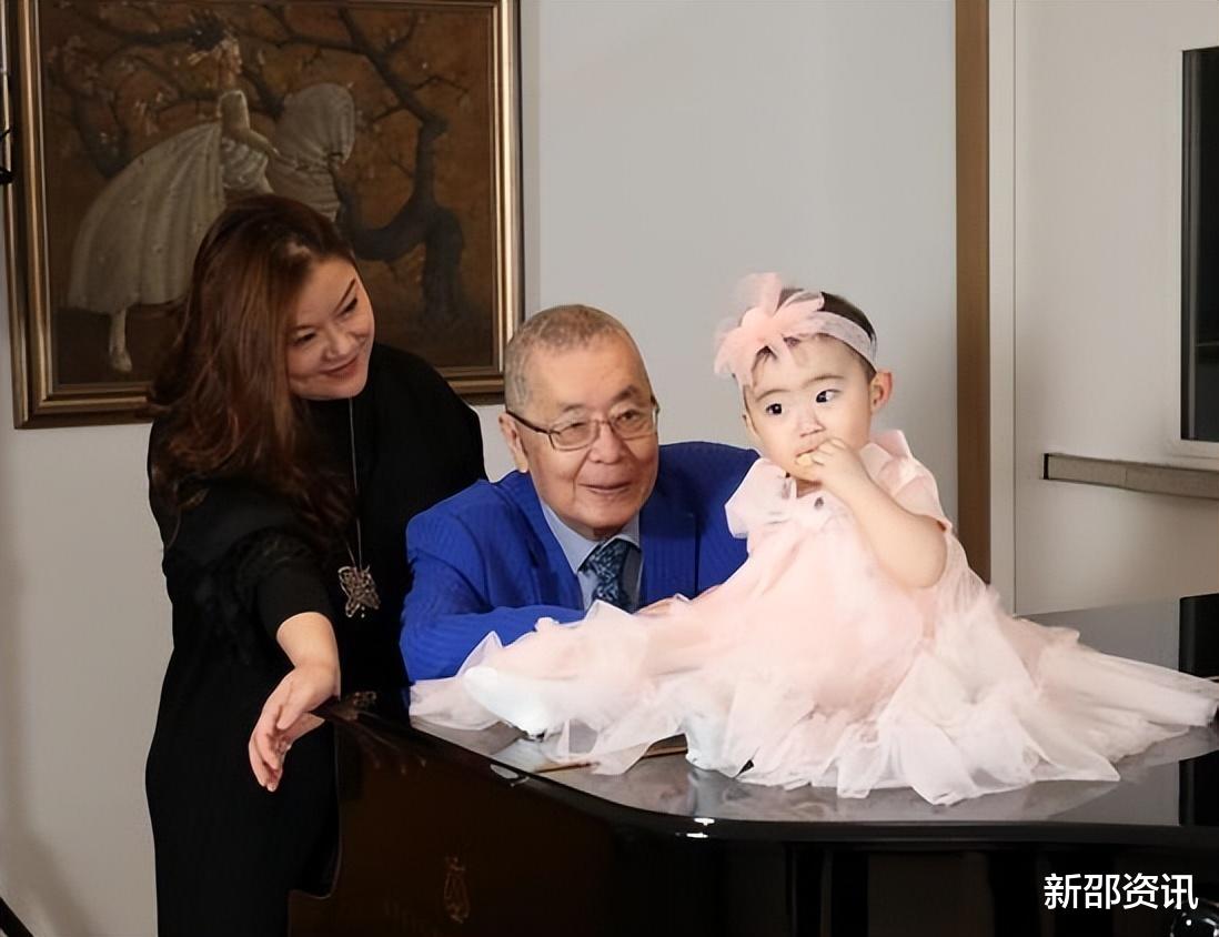 王刚|老来得子的8位男星,年龄差一个比一个大,最大的与孩子相差81岁