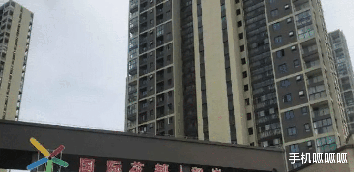 首付比例|出售绿地国际花都东区一套二手房,挂了近四年,至今没有卖出去