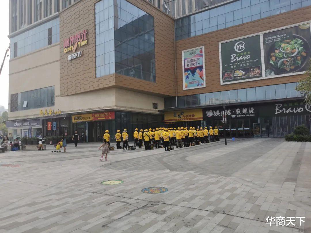 餐饮老板无奈闭店,没有顾客没有服务员,只有药店迎来报复性消费