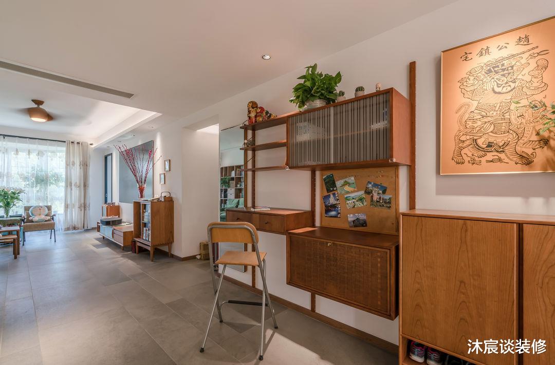 绝不是夸张，走进她家，就像进入森林一样舒服，清新怡人，好治愈