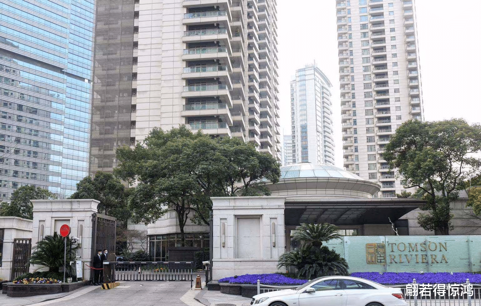 大水漫灌!粪水倒灌!汤臣一品9500万的房,业主:10多年没过上舒坦日子……