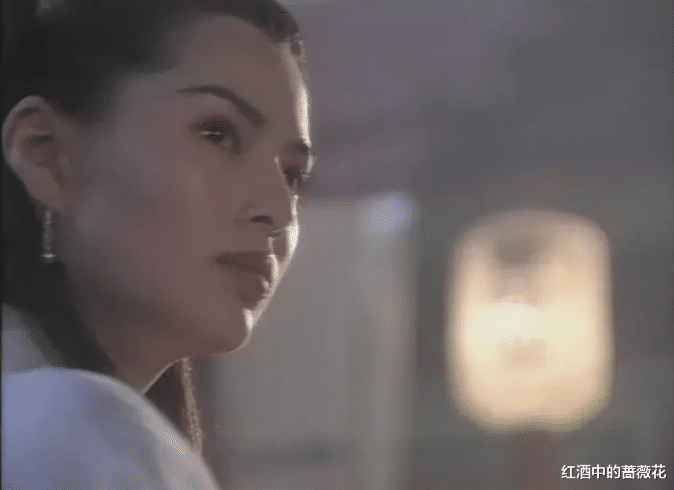经典|影视作品中的经典美女回眸,谁曾让你怦然心动,谁又让你一眼万年
