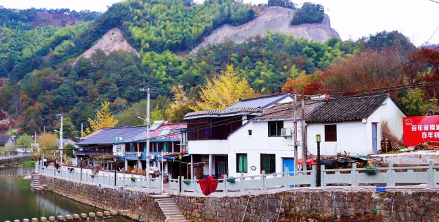 宁波|浙江深处有一个古村，枫叶漫山谷，银杏映清溪，真的太美了
