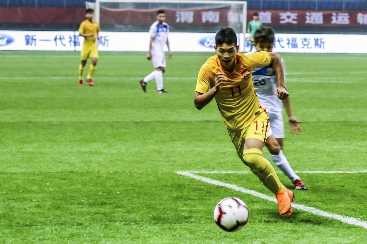 欧洲|上港两位新星曾有望去西甲，如今一人已登陆欧洲，未来将挑大梁