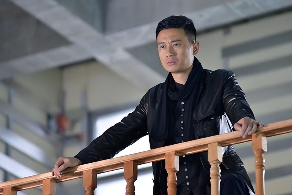 徐洪浩|徐洪浩：娶小10岁神似董洁的娇妻，剧中演父女，剧外却是真夫妻！