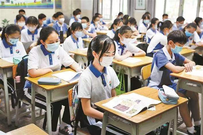 辽宁双胞胎学生，在技校被多名老师殴打，学校对此回应：绝无此事