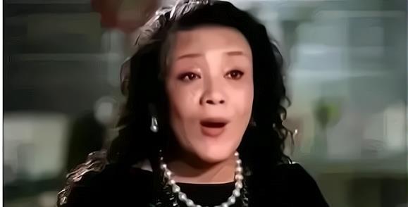 大S|大S多不待见“前婆婆”：发文连用两个蔑称，都和张兰有关