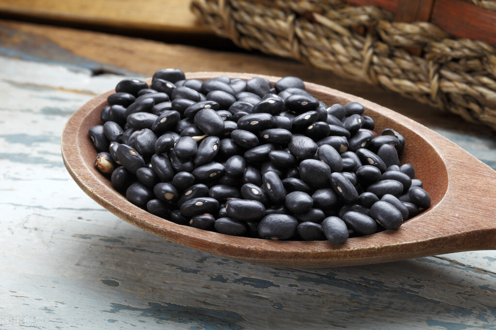 中药|一味中药,可止烦渴、固腰膝、聪耳目、补肾填精,好吃不贵