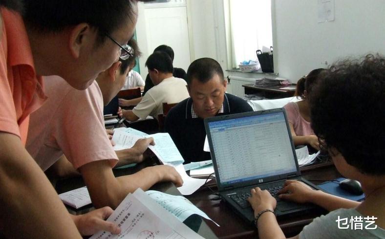 招聘|2022下半年，乡镇公务员将开启招聘，有优点也有缺点？一起了解下