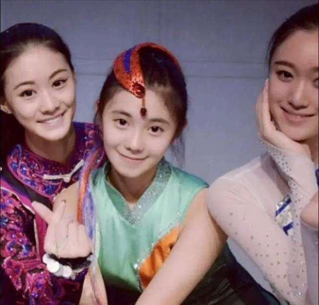 刘浩存|京圈皇太女刘浩存, 满身黑料却被张艺谋力捧,到底有什么背景?