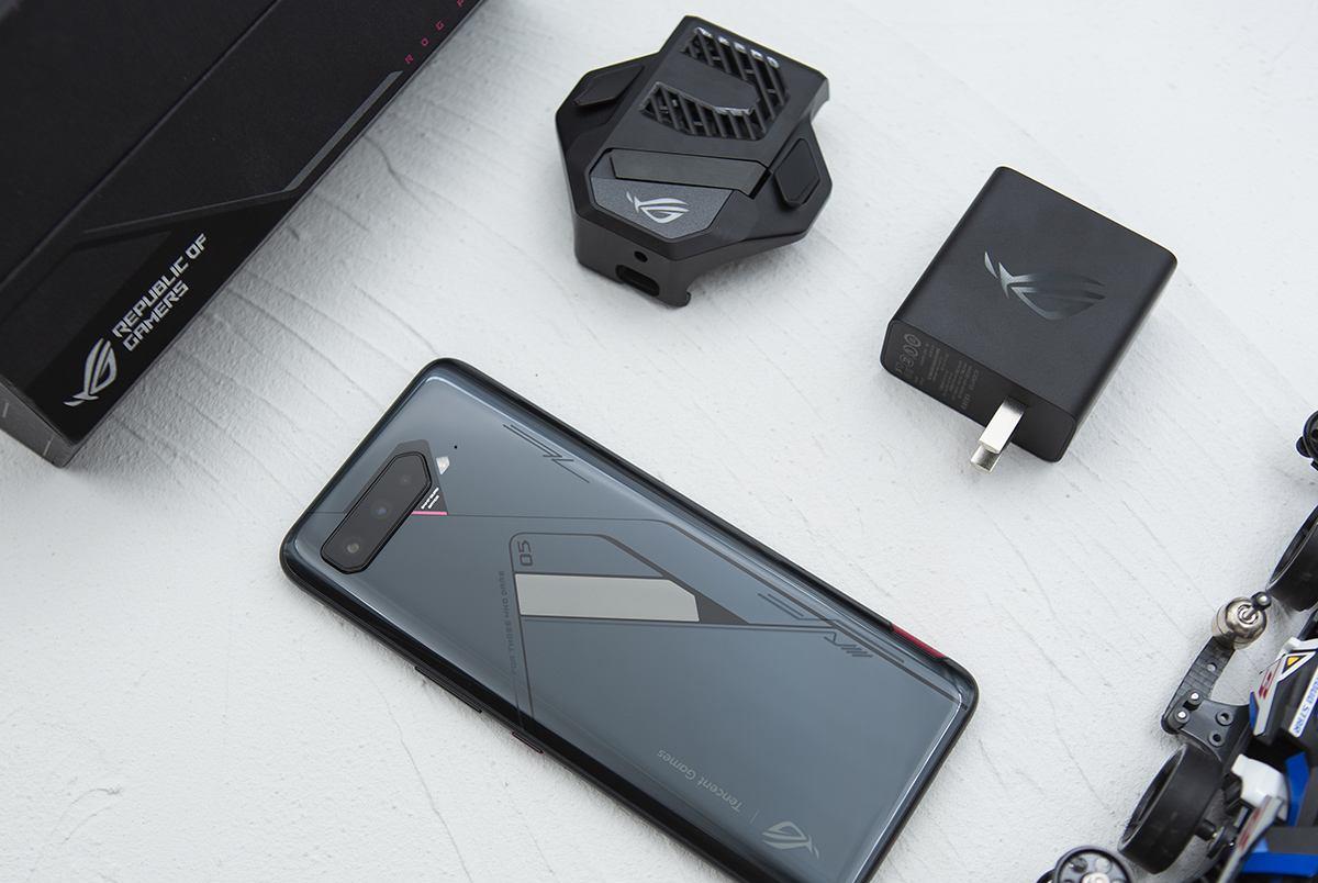 游戏手机|“铁公鸡”拔毛了,6000mAh大电池,16+256G终于降300