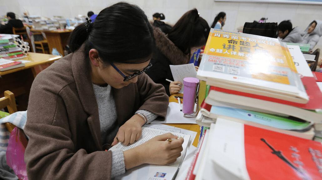 留学生|海归研究生求职,“学历”却不被用人单位认可,留学生不香了?