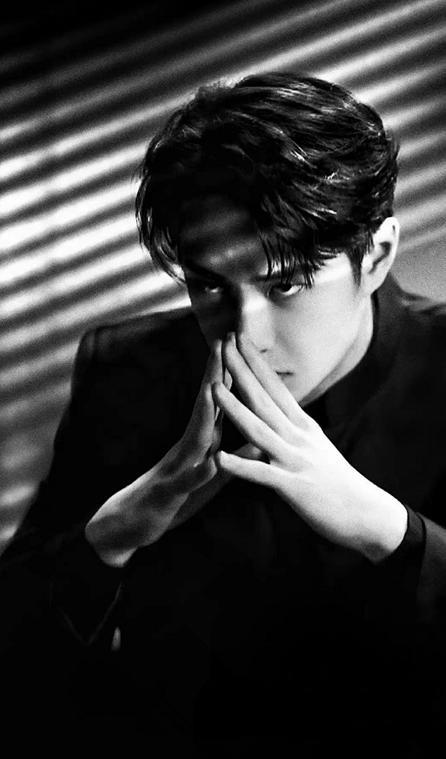 王一博|下半年第一张影票贡献给谁？小孩子才做选择，王一博的电影都要看