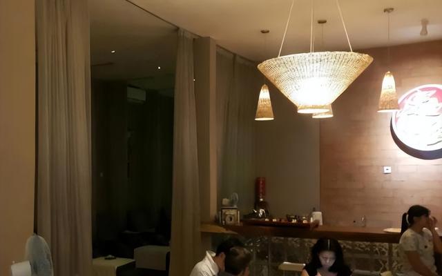 案例:男子按摩消费299元,没钱买单又借不到钱,叫老爸转了300元
