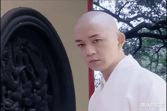 吴京|同是演和尚，怎么有人“人间真实”，有人却长发胡茬一个也不落？