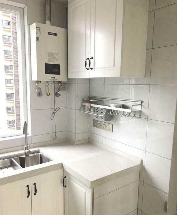 新房为省钱不做吊顶,没想到多打柜子却被亲戚点赞,忍不住晒晒!