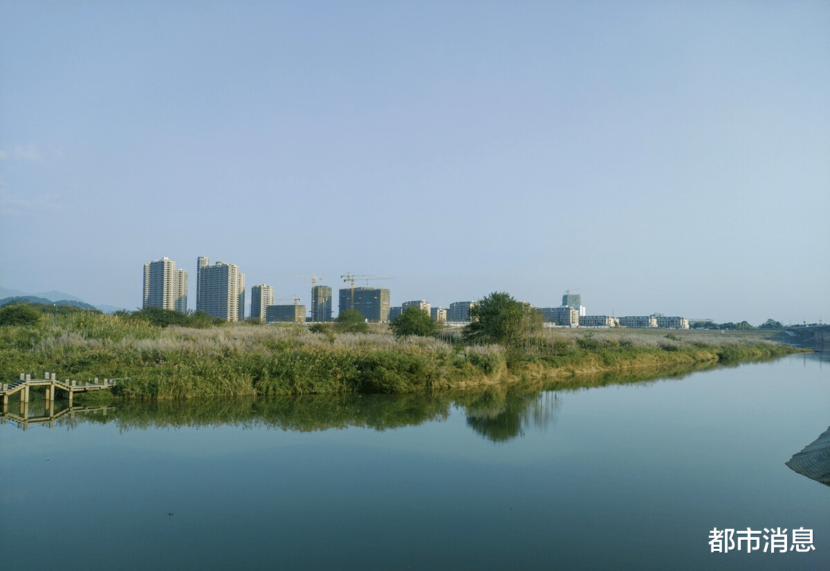 房价|浙江兰溪楼市的危机,兰溪城市房价走进怪圈,潜力爆发的兰溪市