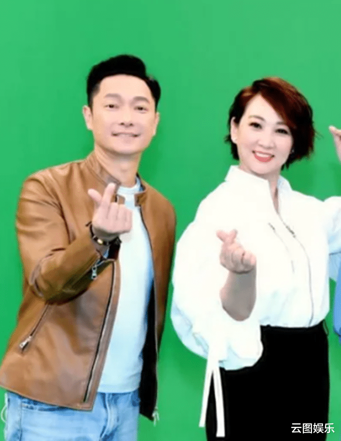 肖战|谢祖武一家近况，与妻子结婚20年仍恩爱，19岁帅气儿子考入戏剧系