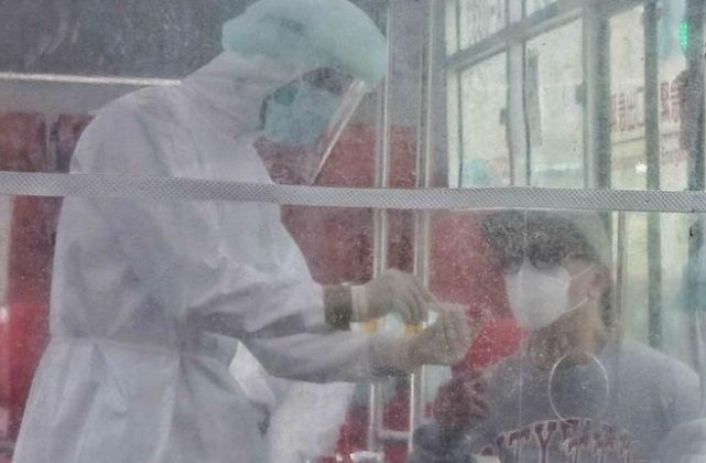 |具俊晔隔离后首次现身，凌晨将与大S见面，网友：千万别当场离婚