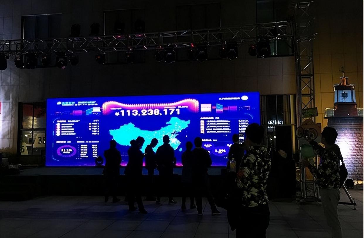 双十一|双十一“惨淡收场”，电商巨头集体沉默，释放了哪些信号？