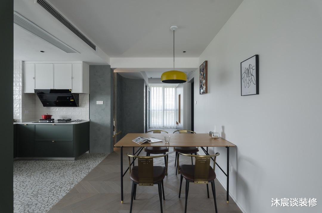 看完这对夫妻的家,我被彻底治愈了,全屋化繁为简,没有一丝俗气