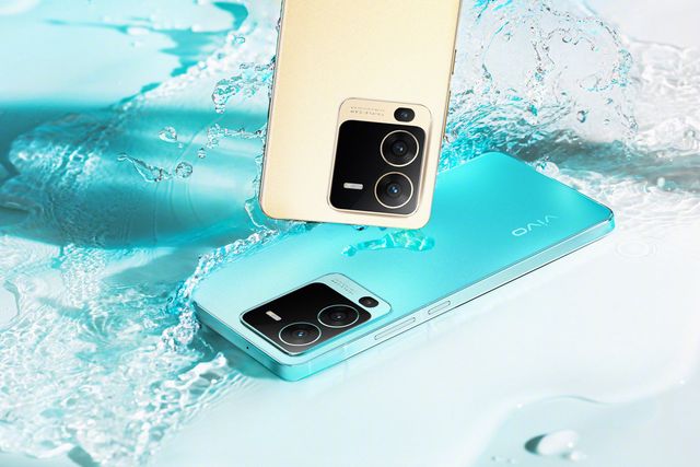 iqoo|vivo S15系列喜提多渠道销量冠军，为何如此火爆？