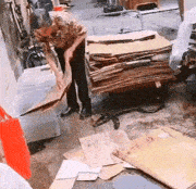 冉莹颖|婚姻破裂?冉莹颖直播间崩溃大哭,丈夫输给搬运工后事业一蹶不振!