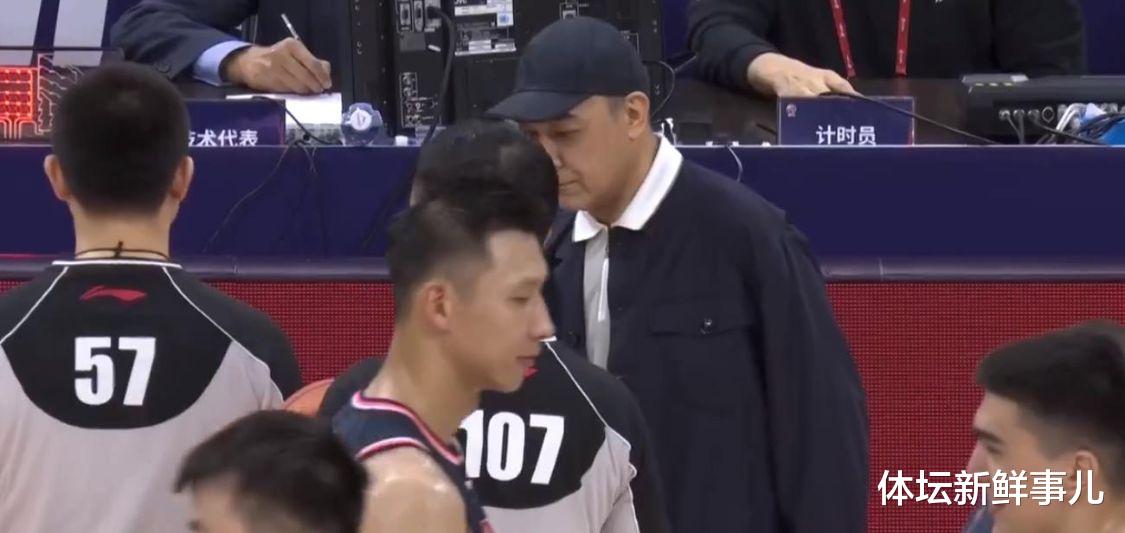 广东男篮|39+12+8，阿不都找到新周琦，易建联又创纪录，广东男篮输新疆引争议