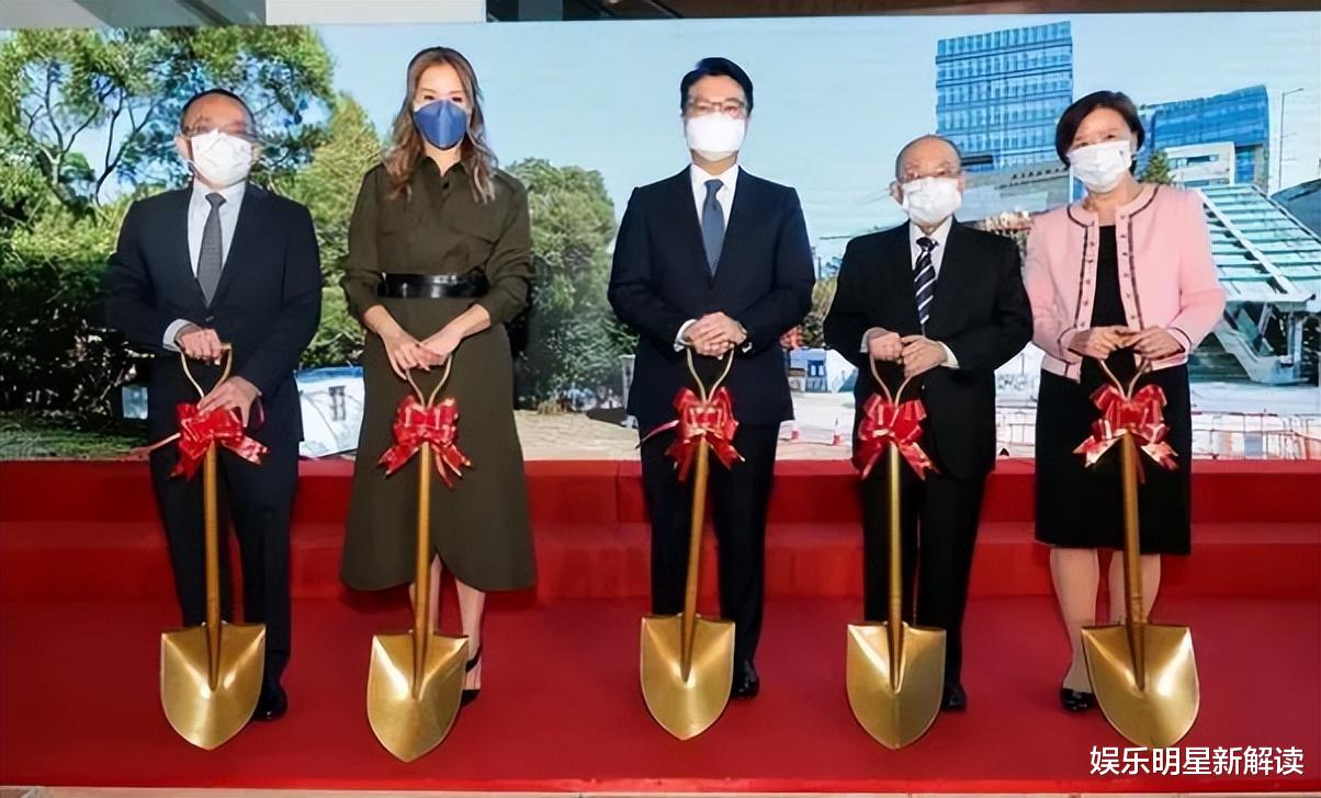 豪门|比梁洛施好命?嫁豪门产4子地位高,与李家诚站C位显贵气