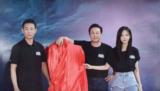 张译|张颂文李健参加庆功宴，张译未参加与剧组彻底闹翻，实体书被除名