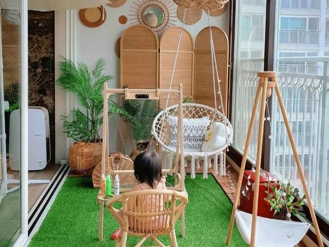 二胎妈妈晒出家居照,因阳台布置而走红,网友:有娃一定跟着学!