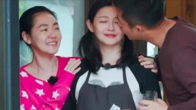 小S|小S的罕见低调，把这些年来她的“伪优越”，暴露得彻彻底底