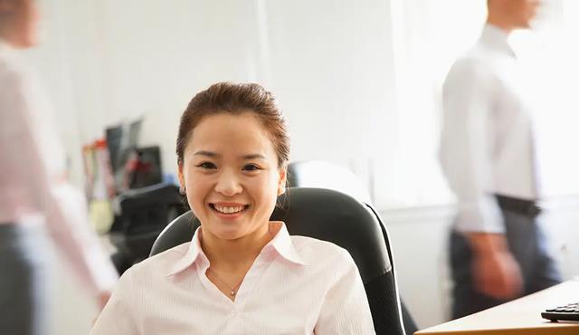 求职|公务员岗位有大调整,或将实行“年薪制”,多数人表示担忧