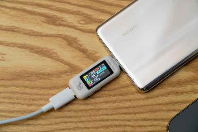 芯片|插排上位置总是不够?倍思拯救你!—倍思氮化镓100W2A2C充电器体验评测