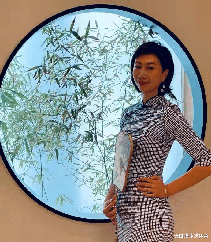 丁俊晖|恭喜！女排黄金替补又升官了，官至副厅级领导，爱情事业双丰收
