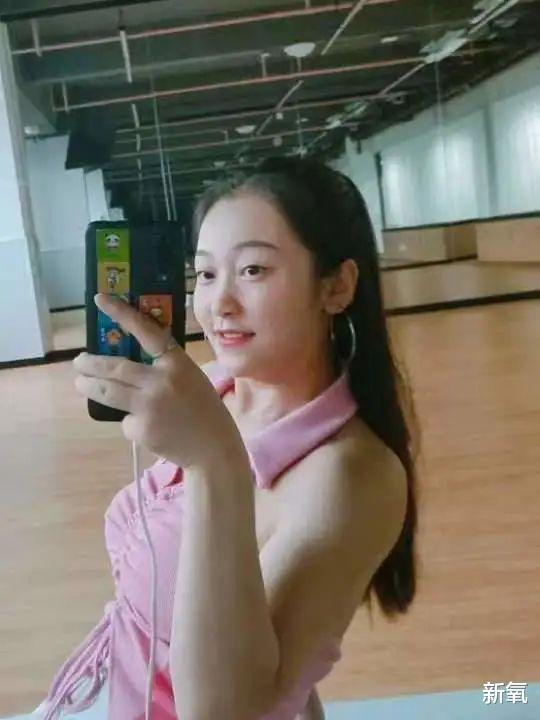 |同样是青绿腰，身材反差竟然这么大？