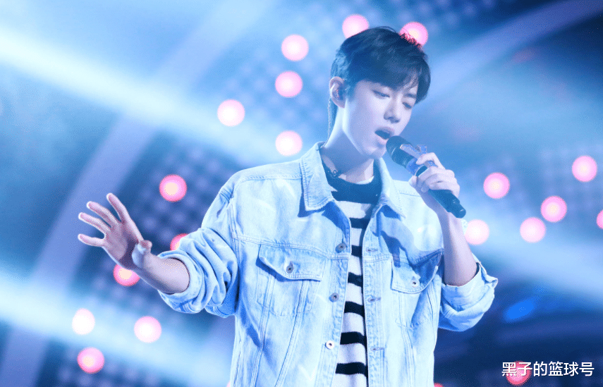 肖战|肖战面对一直支持他的粉丝泪洒舞台