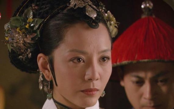 甄嬛|无宠无子的敬妃为什么能活到最后？她的目标很低也很容易满足！