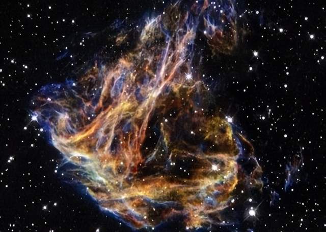 天文学家从“宇宙最早的时刻”测量暗物质