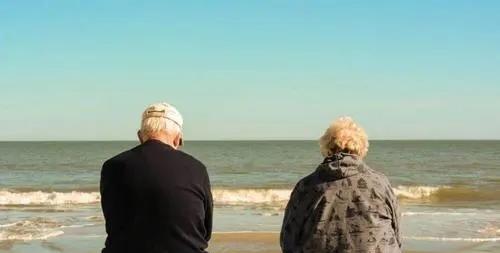 退休|职场退休人士办完退休手续，说出单位的7个很现实的现象，很扎心