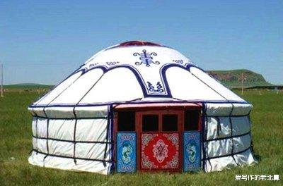蒙古国很多人还住蒙古包，全家睡一起夫妻间不别扭吗？