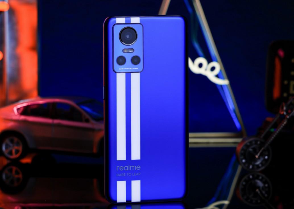 芯片|2022年换手机可选择这四款,性能强耗电少还便宜,用5年不卡顿