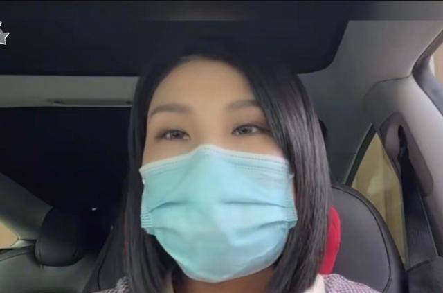 女子代购“小熊”衣服怀疑有假,店家提供三张凭证,两张竟是伪造