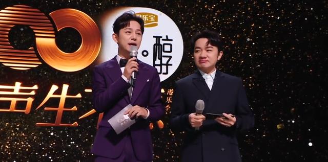 炎明熹|炎明熹轻松拿捏高难度歌曲，情绪投放超越年龄，李健夸她未来可期